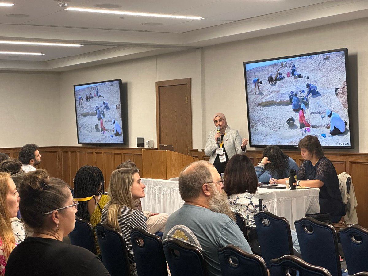 heshamsallam's tweet image. Sanaa El-Sayed, a senior student of the Egyptian team, presenting MUVP research and outreach activities at #NAPC2024 . @SanaaEgypt is currently a PhD student at Michigan University working with @Friedman_Lab 
#SallamLab #MUVP #Egypt