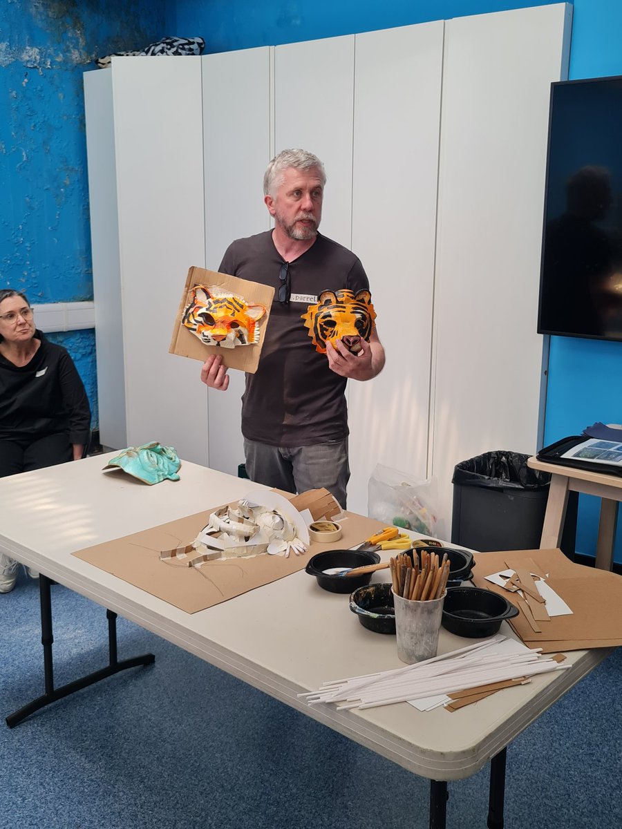Maker{Futures} (@maker_futures) on Twitter photo An excellent afternoon of creative #cardboard and #paper models with <a href="/DarrellWakelam/">Darrell Wakelam</a>
📦✂️ <a href="/EducationSheff/">Education@Sheffield</a> An excellent afternoon of creative #cardboard and #paper models with <a href="/DarrellWakelam/">Darrell Wakelam</a>
📦✂️ <a href="/EducationSheff/">Education@Sheffield</a>