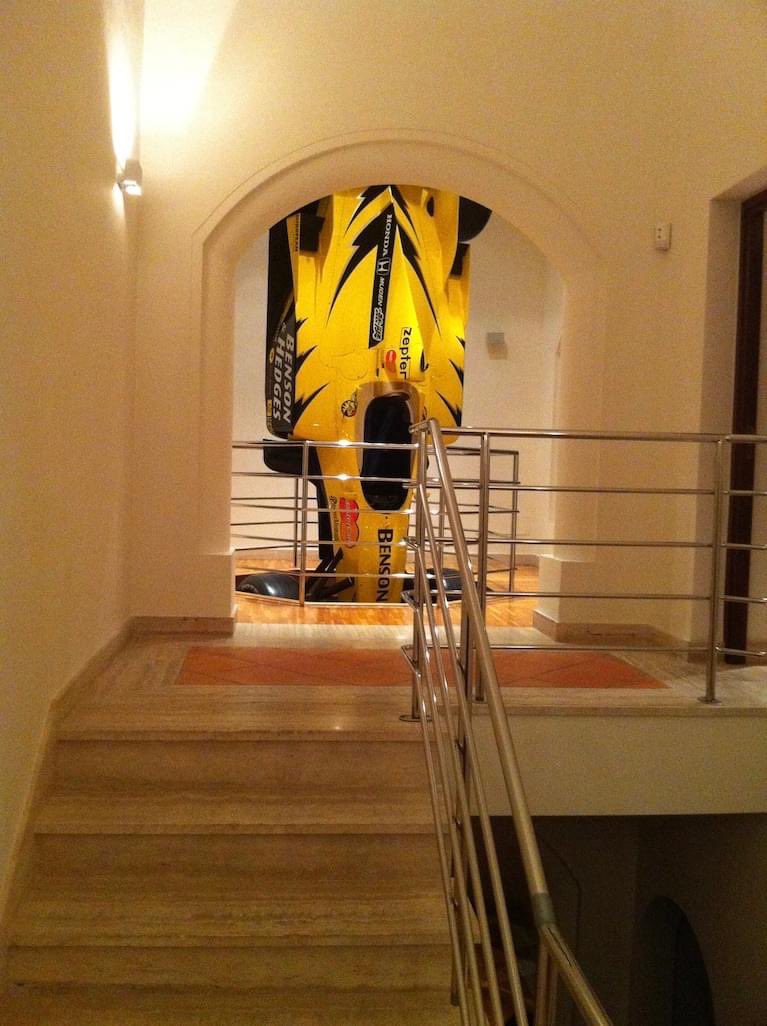 F1JordanGP's tweet photo. If your looking for a Jordan 199 head over to FB and the Jordan Still Buzzin page. A cool £150k for chassis no.3. If your building your house soon tack it onto the mortgage and build the house around it. #jordanstillbuzzin #jordanhonda #jordan199 #housegoals #f1 #eddiejordan https://t.co/k4PihXAFYh