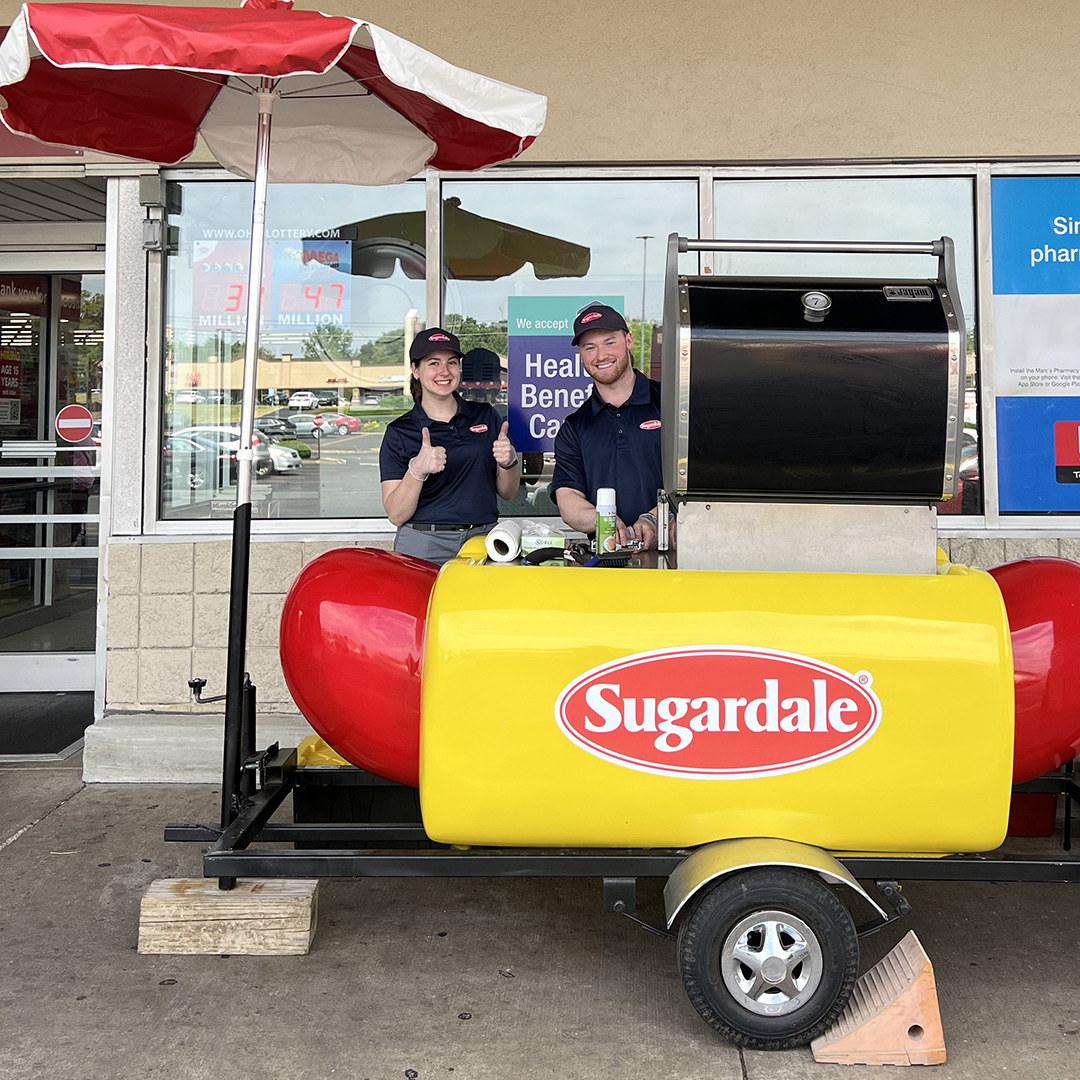 We hosted our first #HuddleUpForHunger food donation event of the summer at Marc’s in North Canton for the Akron-Canton Regional Foodbank! Special guests from the Pro Football HOF joined in the fun! The event collected 137 food items - the equivalent of 105 meals!
#WeAreSugardale