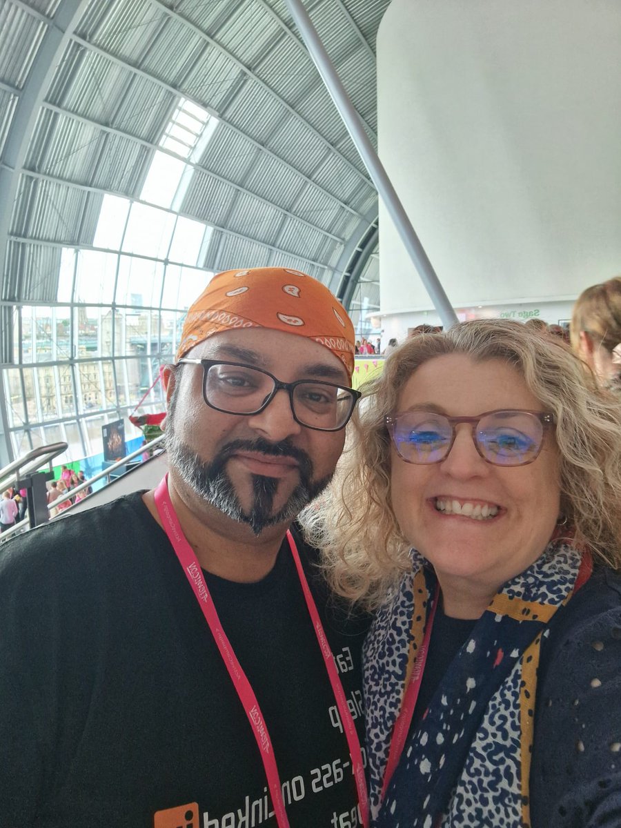 KnightandDaySMM's tweet photo. @mguruuk @AndrewAndPete Gotcha... #Atomicon24 https://t.co/W09oJ3lpjA