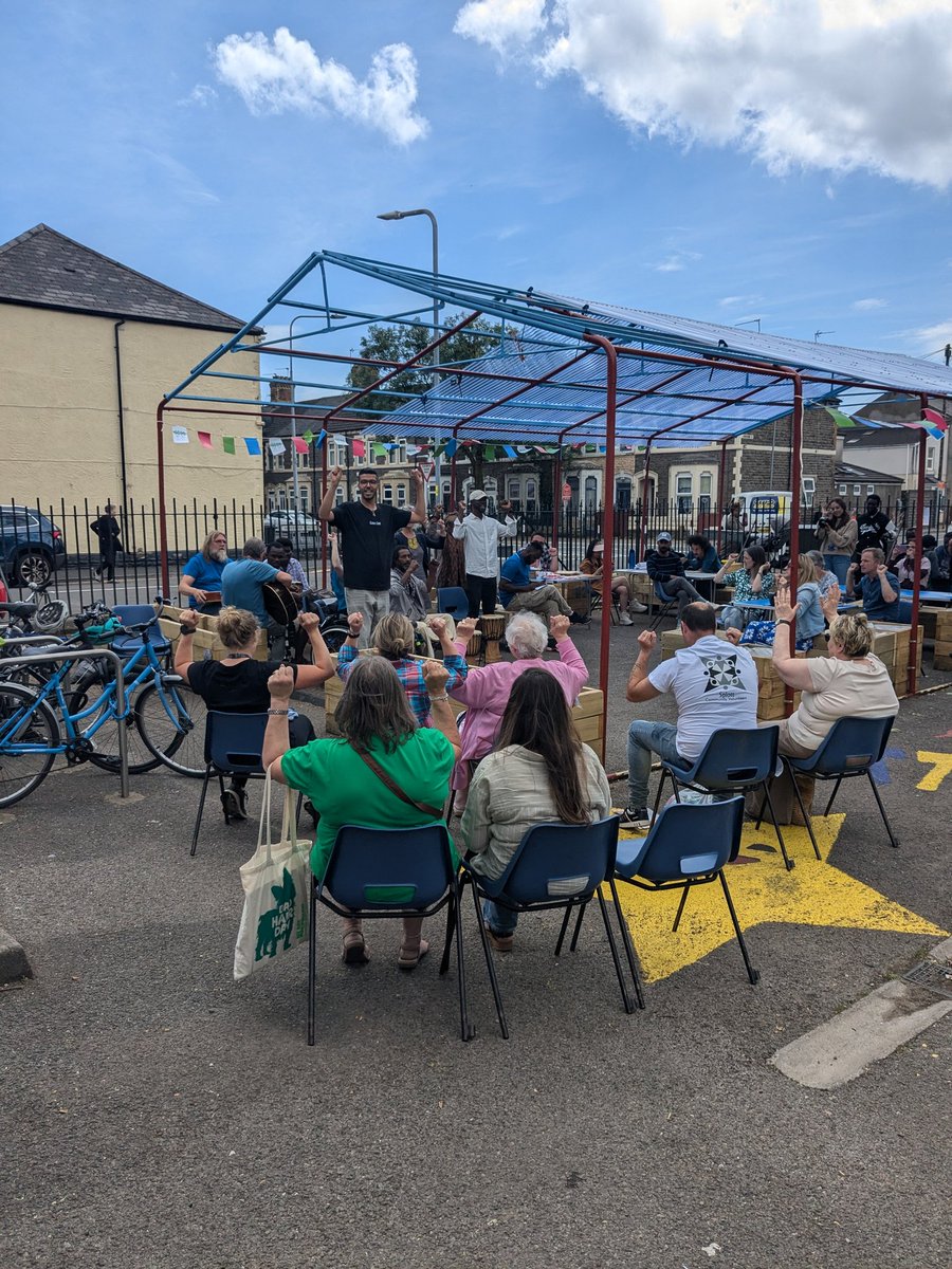 vicki miller (@vicmiller001) on Twitter photo Thanks <a href="/OasisCDF/">Oasis Cardiff 🧡</a> for a lovely celebration today for Refugee week team <a href="/CCHACorporate/">Cardiff Community Housing Association</a> loved being a part of it and the choir were fantastic 🙌 Thanks <a href="/OasisCDF/">Oasis Cardiff 🧡</a> for a lovely celebration today for Refugee week team <a href="/CCHACorporate/">Cardiff Community Housing Association</a> loved being a part of it and the choir were fantastic 🙌