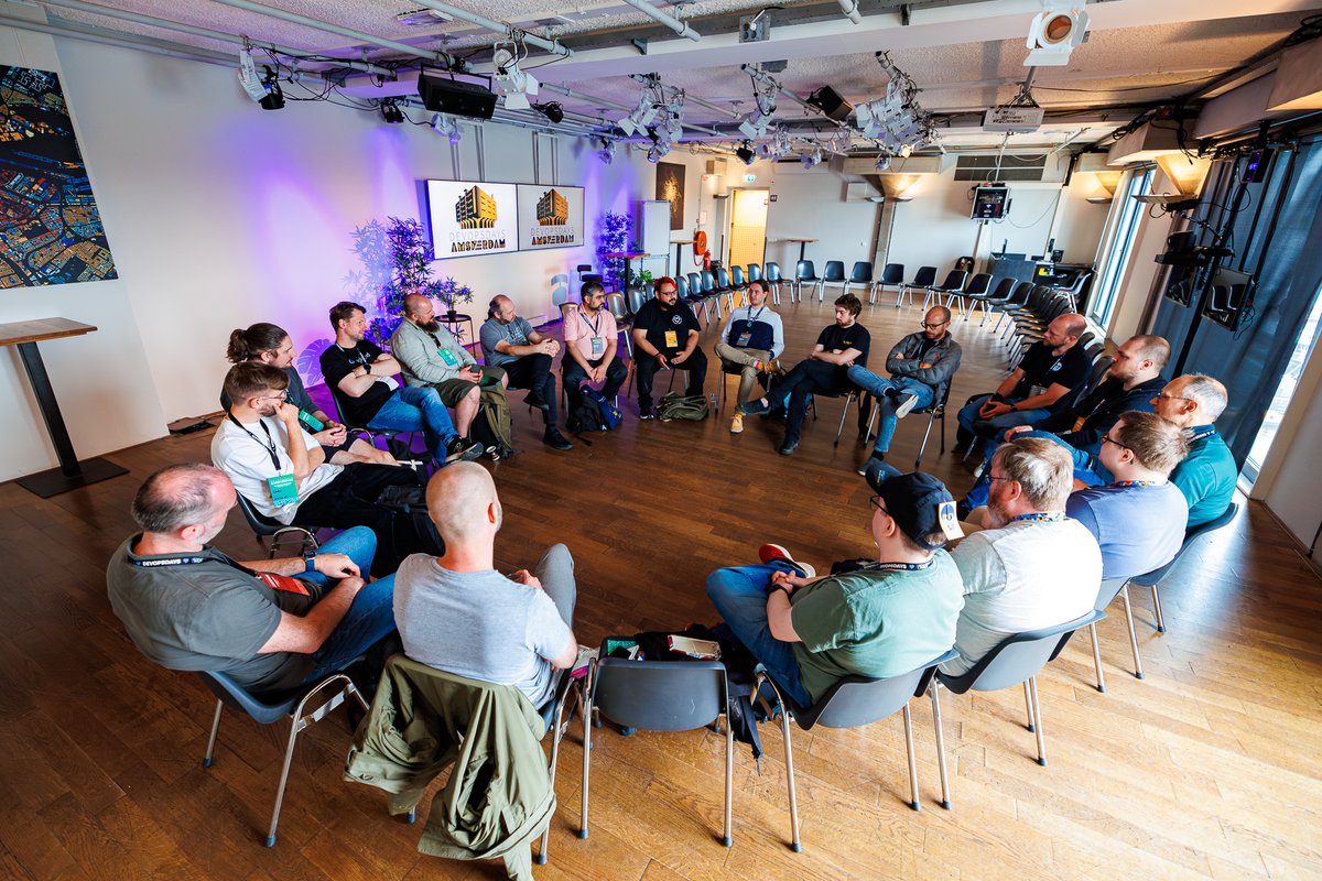 Devopsdays Amsterdam | amsterdam@devopsdays.org tweet media