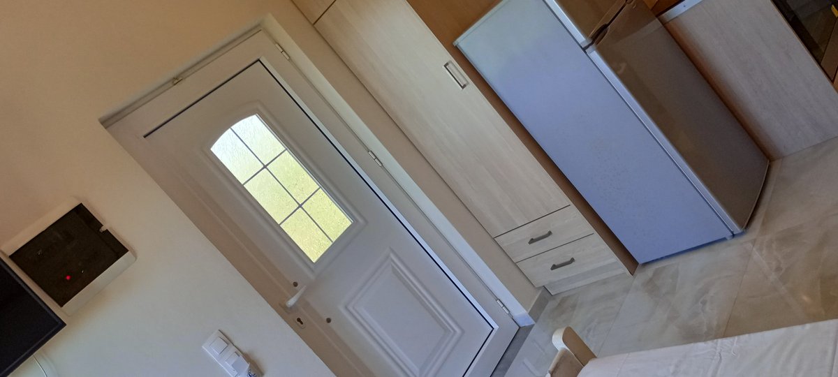 alex_dancefit's tweet photo. Inside tinyhome on goat farm🐐🏠😊 #damianakis #crete #greece #greek #kriti #tinyhome #logcabin #tinyhouse #village #villagelife #goat #farm #goats #goatlife #goatherd #lovegoats #goatlove #goaty #goatie #goatyoga #goatmilk #goatsmilk #goatsmilksoap #goatcheese #goatscheese https://t.co/W04WMcJ45Y