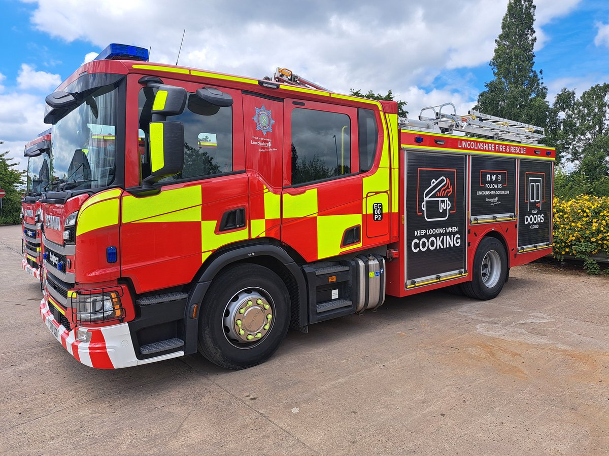 Darren Dovey KFSM (@excfonhants) on Twitter photo Great visit to <a href="/LincsFireRescue/">Lincolnshire Fire and Rescue</a> this week looking at how they use the Cobra extinguishing system supplied by <a href="/ColdCutSystems/">coldcut™ cobra</a> Found the service to be positive and innovative. Great to see them investing in Firefighter safety and looking at how Cobra can help tackle future risk Great visit to <a href="/LincsFireRescue/">Lincolnshire Fire and Rescue</a> this week looking at how they use the Cobra extinguishing system supplied by <a href="/ColdCutSystems/">coldcut™ cobra</a> Found the service to be positive and innovative. Great to see them investing in Firefighter safety and looking at how Cobra can help tackle future risk