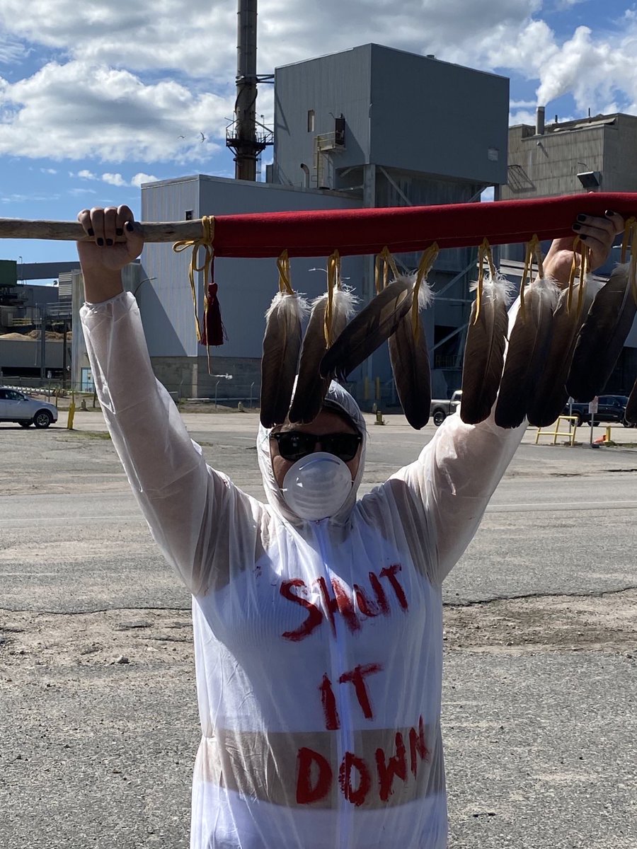 Incredible energy and turnout as Grassy Members show up to say Grassy's suffering needs to stop. The Dryden mill needs to be shut down!

#ShutDownDrydenMill #FreeGrassy #GrassyNarrows