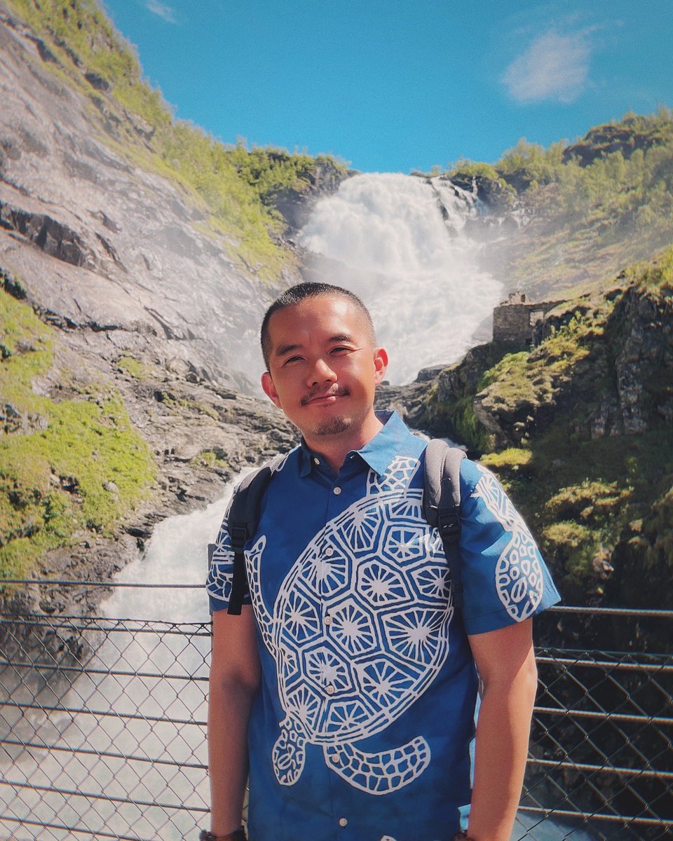 psiluvya's tweet photo. 「挪威縮影景觀之旅」Norway in nutshell
今天搭乘巴士、遊船、火車,
透過不同交通工具的轉換,
從不同角度,
欣賞峽灣、瀑布、高山等挪威自然景觀之美!
#norwayinanutshell #norway #sognefjord #fjord #flåm #myrdal #挪威 #挪威縮影 #高山 #瀑布 https://t.co/lKZLaEwfLL