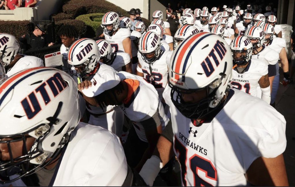 Ben Darnell (@bendarnell13) on Twitter photo Blessed to have received an offer from UT Martin!!
<a href="/JCraig_2/">JaVaughn Craig</a>
<a href="/ErikKimrey/">Erik Kimrey</a> <a href="/coachdaller02/">Christopher Daller</a> Blessed to have received an offer from UT Martin!!
<a href="/JCraig_2/">JaVaughn Craig</a>
<a href="/ErikKimrey/">Erik Kimrey</a> <a href="/coachdaller02/">Christopher Daller</a>