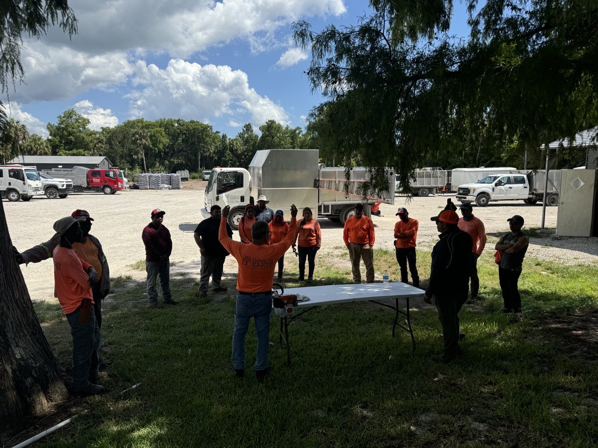 Down2EarthFL's tweet image. Continuing the month of June with more rodeos to ensure safety among our crews🦺 

#safety #machinework #safetyrodeo #landscape #downtoearth #DTE #landscaping #hardwork #teamwork #landscapecrew #work #property #transformation
