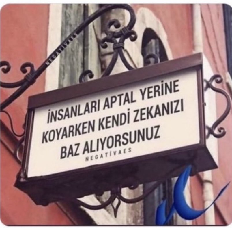 ProfSFindik's tweet photo. Moto kuryelerde vergi kapsamına alınmış  !!

O halde soralım
siyasi partilere hazine yardımı neden devam ediyor ?
vekil emekliliğini neden sonlandırılmıyor ?
spor kulüplerine neden hazine yardımı yapılıyor ?
futbolculardan gelirleri oranında neden vergi alınmıyor ?

en zenginlere neden vergi affı çıkarılıyor? 

Neden çok kazanandan çok vergi alınmıyor ?
servet vergisi neden çıkarılmıyor ?

“nereden buldun” yasası neden yürürlüğe sokulmuyor?

makam araçları uygulaması neden devam ediyor ?

Cevaplarını elbette biliyoruz

“Tasarruf” diyerek neler yapılmak istendiği çok net