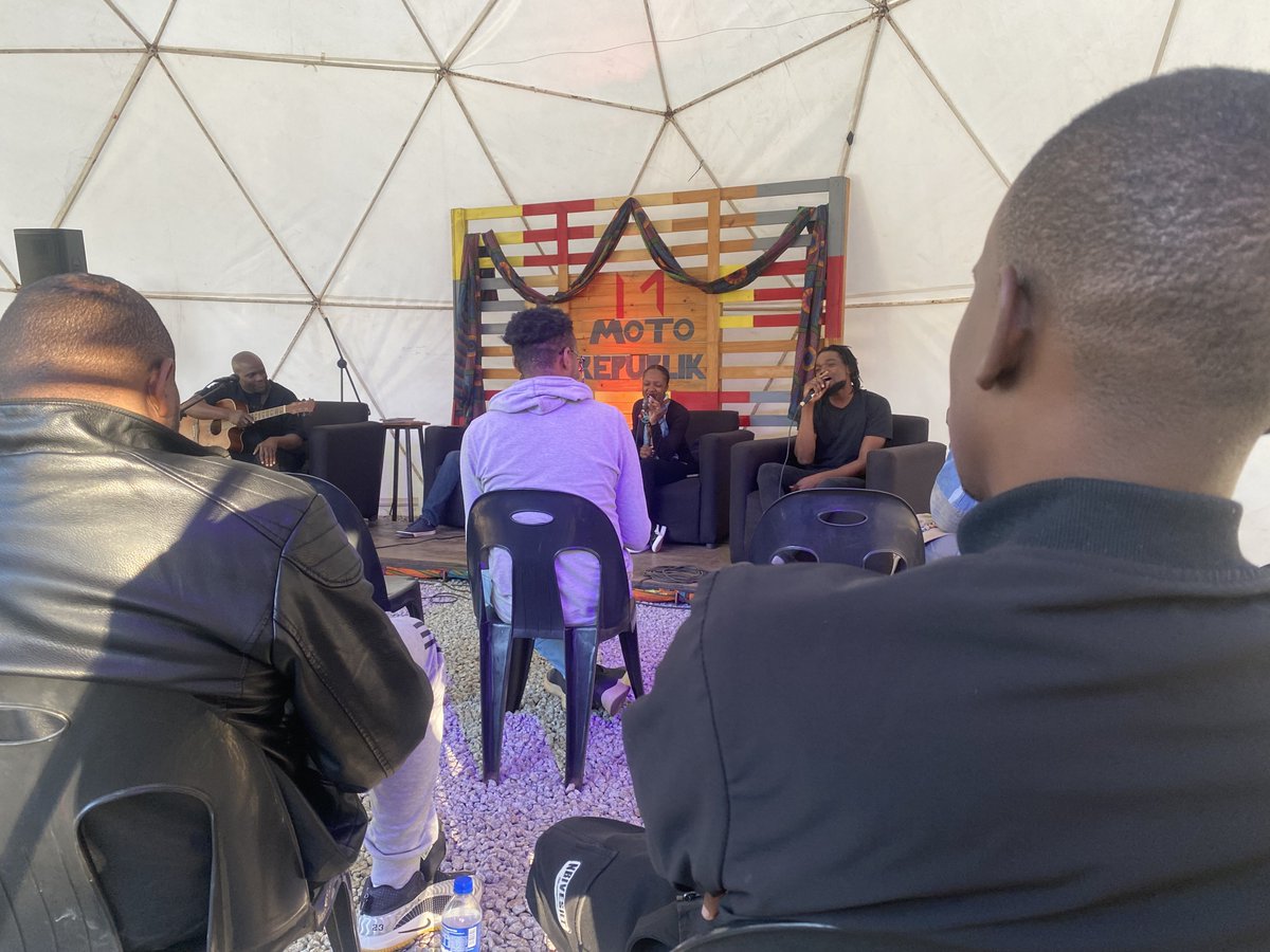 #UnderTheDome Rhythm and Poetry session curated by <a href="/MorsetBillie/">morset billie</a> 📍