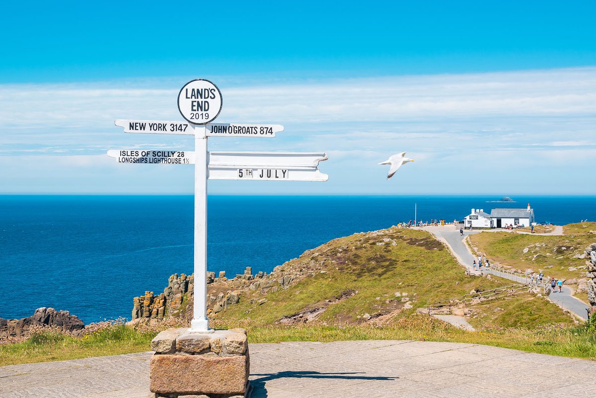 🌄🚐✨ Discover the South West in Style with South West Camper Hire! ✨

Ready for an unforgettable adventure? Our luxury campers and motorhomes are your perfect companions for exploring the breathtaking beauty of the South West. From the rugged coastline of Cornwall to the t ...