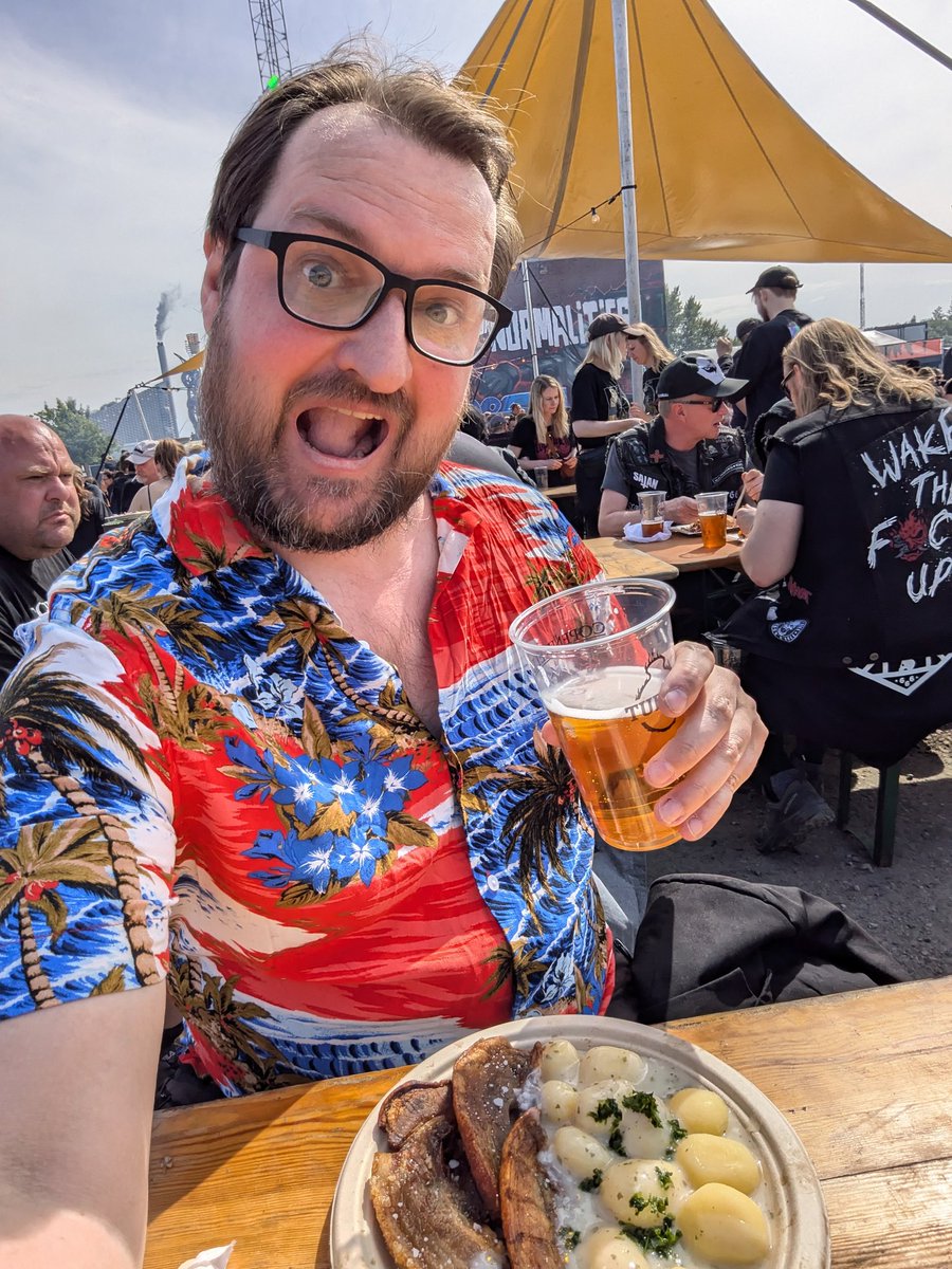 peterbrodersen's tweet image. Dagens Black Metal outfit! #Copenhell