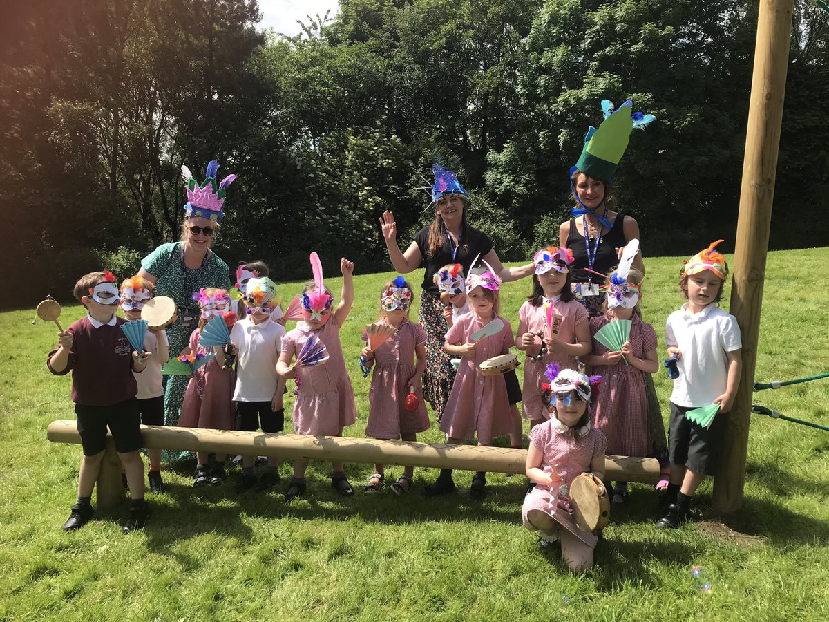 MidgleySchool's tweet photo. The sun came out today for Robins Rio Carnival! We all enjoyed a dance with our fancy masks on. Mrs Leadbetter even brought in a bubble machine for the party https://t.co/gbqYBN2zPr
