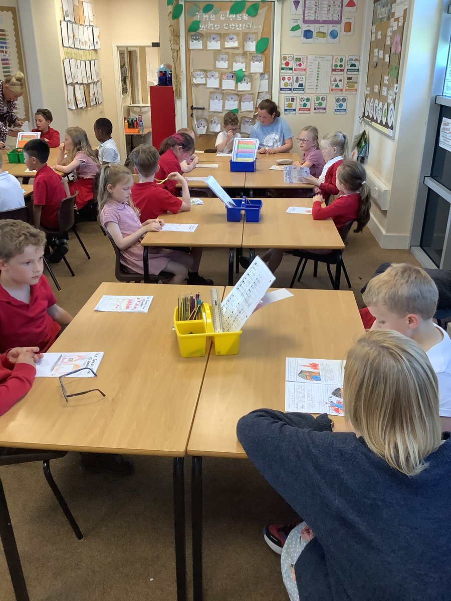 TheGlebePrimary's tweet photo. The Great Fire of London is now officially open! Fantastic, informative fact files all about London now and then including the events of the Great Fire of London! We are very proud of you Year 2! https://t.co/TYua3MmZBL