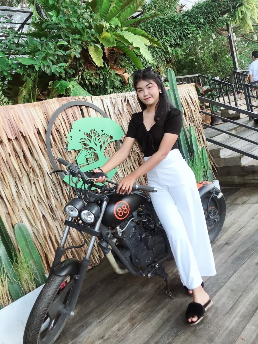 พรุ่งนี้ว่างค่ะ….นัดได้