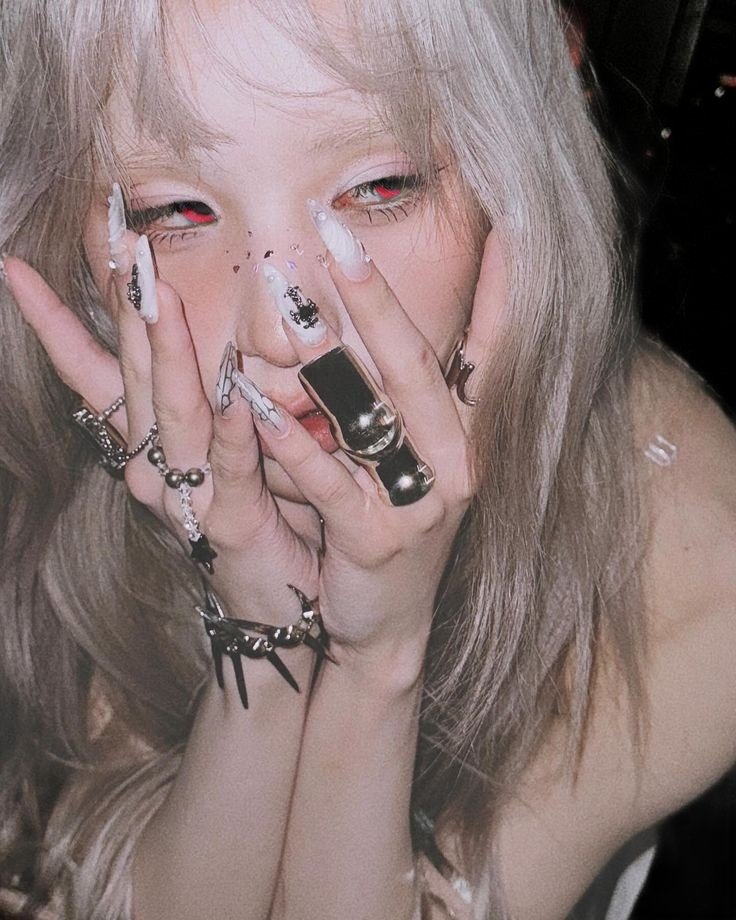 ᅟᅟᅟᅟ ᅟᅟᅟᅟ ᅟ𝕸𝐚𝐞𝐯𝖊.ᅟᅟᅟᅟ ᅟᅟᅟᅟᅟᅟᅟᅟ ᅟᅟᅟᅟ (@moonnafull) on Twitter photo 