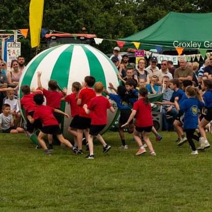 It's #croxleyrevels tomorrow.  Saturday 22nd June 2024 , starting at 12.30 . We have funfair rides, classic cars, arena displays, stalls and much more .