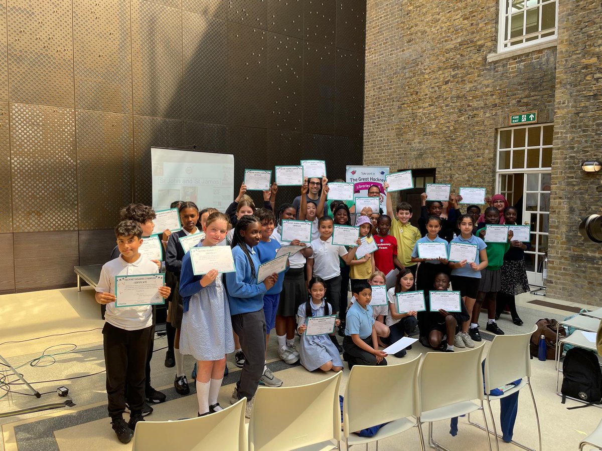 📢 A big shout out to our Hackney #ReadingChampions and #ReadingAmbassadors.

🥇 We celebrated their achievements at Hackney Town Hall on Thursday.

📚 They have created a love of reading in their schools and are an inspiration to us all. Keep up the good work!

#LoveofReading