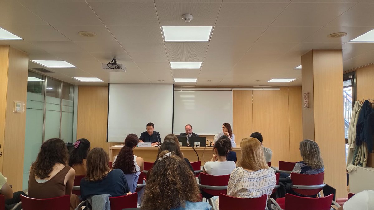 Ahir vam tenir el plaer d'escoltar les paraules de <a href="/DavidBondia/">David Bondia</a> i <a href="/SoniaAndolz/">Sonia Andolz</a> sobre el Reconeixement de Palestina: l'Estat Espanyol no pot quedar-se amb un simple reconeixement simbòlic, cal prendre mesures per aturar els crims de lesa humanitat contra el poble palestí.