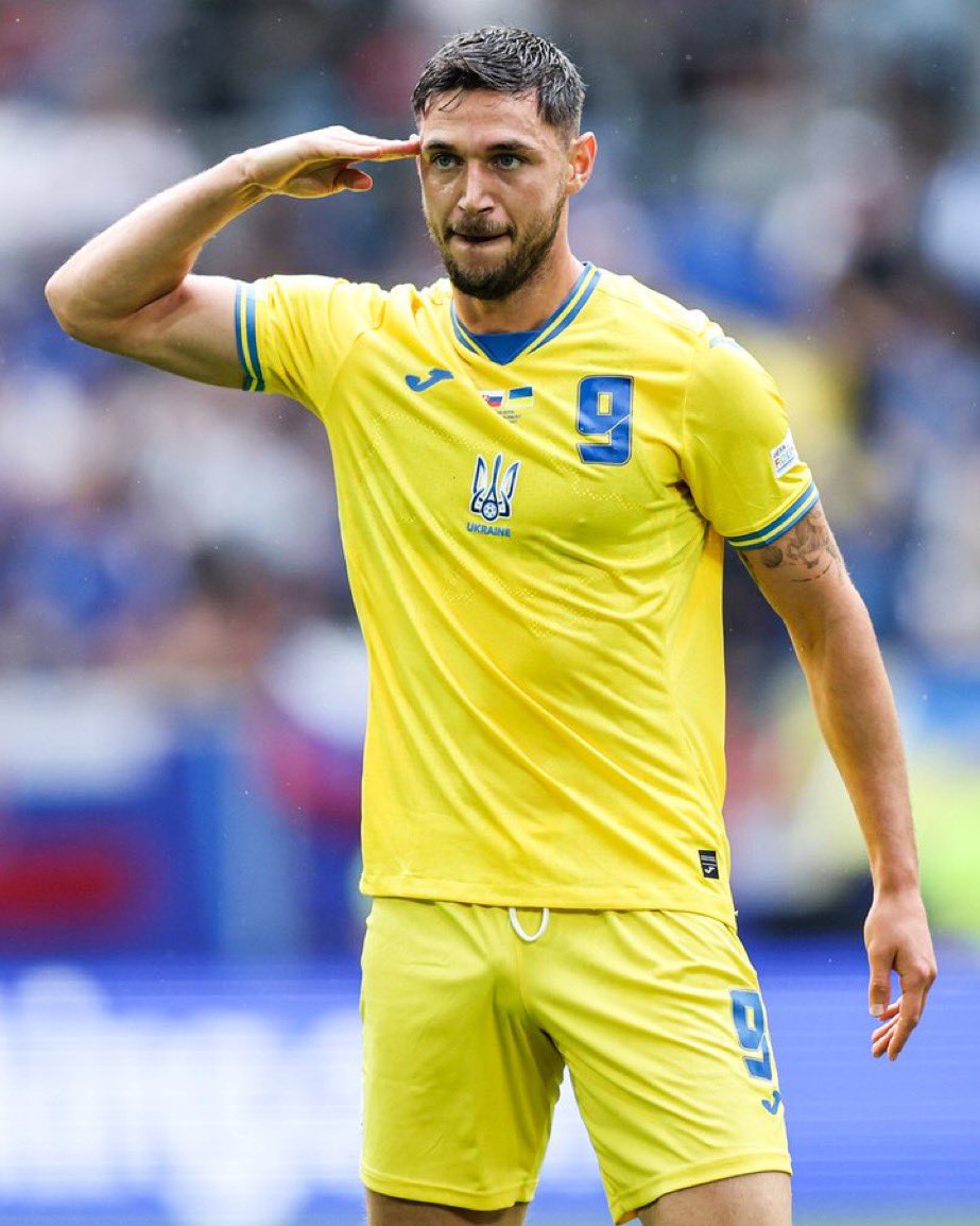 BrennpunktUA's tweet image. Abpfiff! 

Endstand: 

#SVKUKR 🇸🇰 1 : 2 🇺🇦 

#EURO2024  | #SVK | #UKR

Slava Ukraïni 🇺🇦