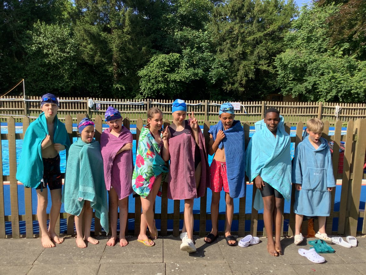 Fantastic performance from our children today @RyeStAntony for the <a href="/CityThameSGO/">Oxford&ThameSGO</a> Swimming competition!