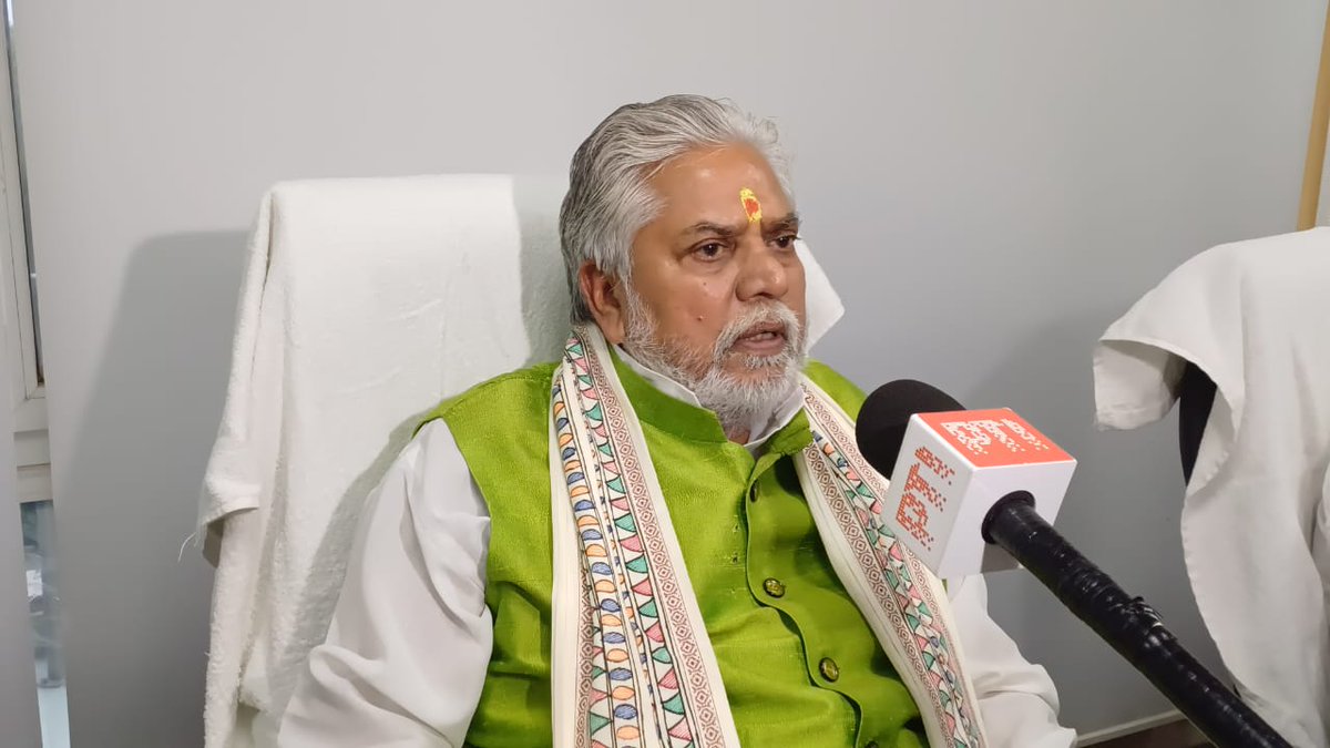 DEFCCOfficial's tweet photo. @BandanaPreyashi @DrPremKrBihar @mishranitish @TourismBiharGov उक्त अवसर पर सचिव पर्यटन विभाग, श्री अभय कुमार सिंह के साथ पर्यावरण वन एवं जलवायु परिवर्तन के अधिकारी गण श्री एन. जवाहर बाबू, श्री प्रभात कुमार गुप्ता, श्री सुरेंद्र सिंह, श्री अभय कुमार सिंह एवं श्री नंद किशोर उपस्थित रहे। 
#Ecotourism #bihartourism #BlissfulBihar #BSTDC #Bihar https://t.co/2j6hNpoyFv