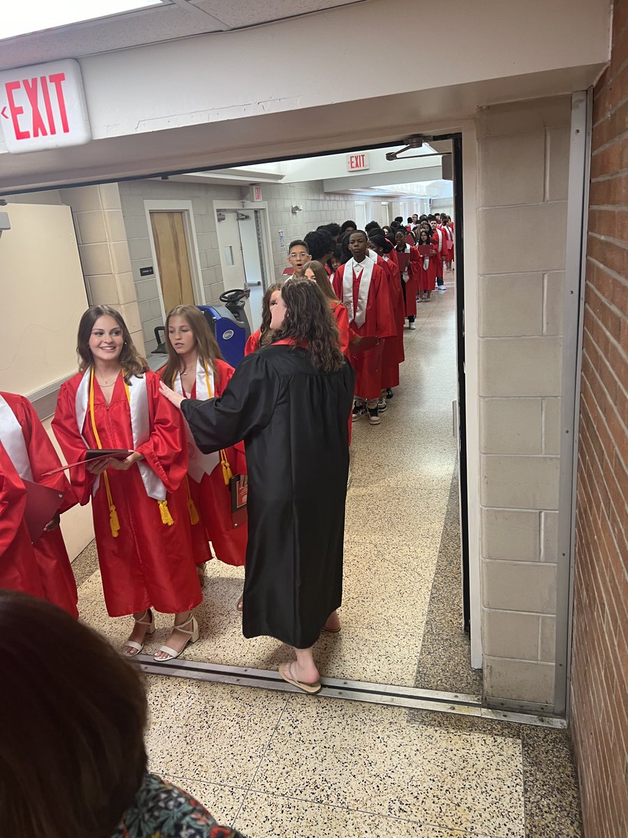 Bloomfield Middle tweet media