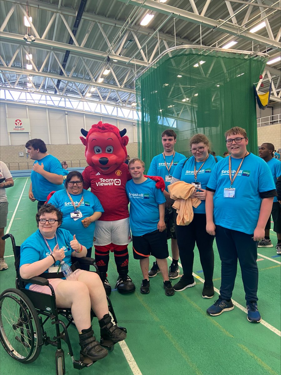 Yesterday Natspec intercollege games were held at the sports centre in Manchester and was also hosted by seashell college. 

The students had a great time and took part in various activities such as hurdles, track races and shotput.

Well done all!
#ProudToBePettyPool