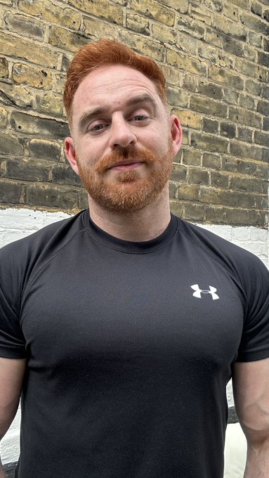 Hey everyone Im back and doing some gardening! I hope everyone is enjoying the sunshine in London and