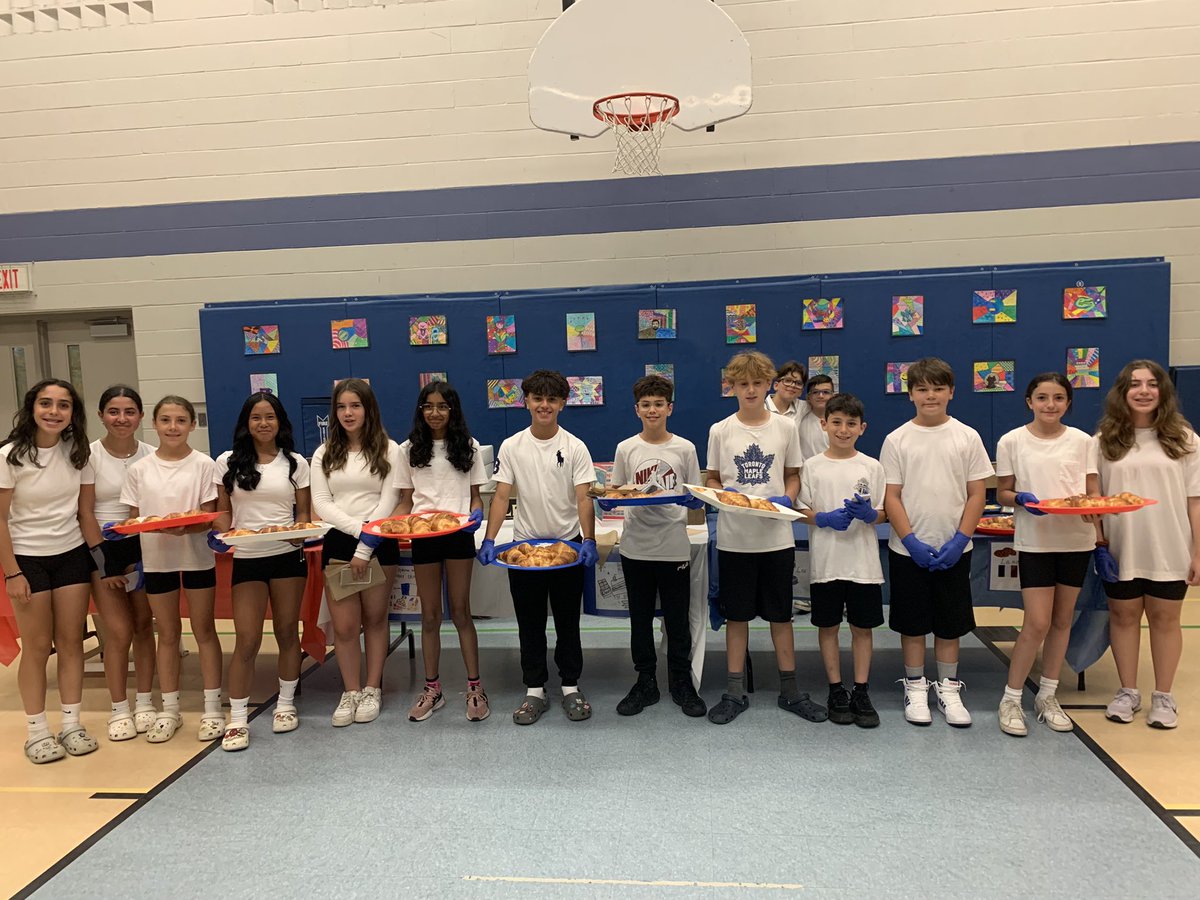 Les élèves du café français <a href="/HOFAM_DPCDSB/">Holy Family DPCDSB</a> !