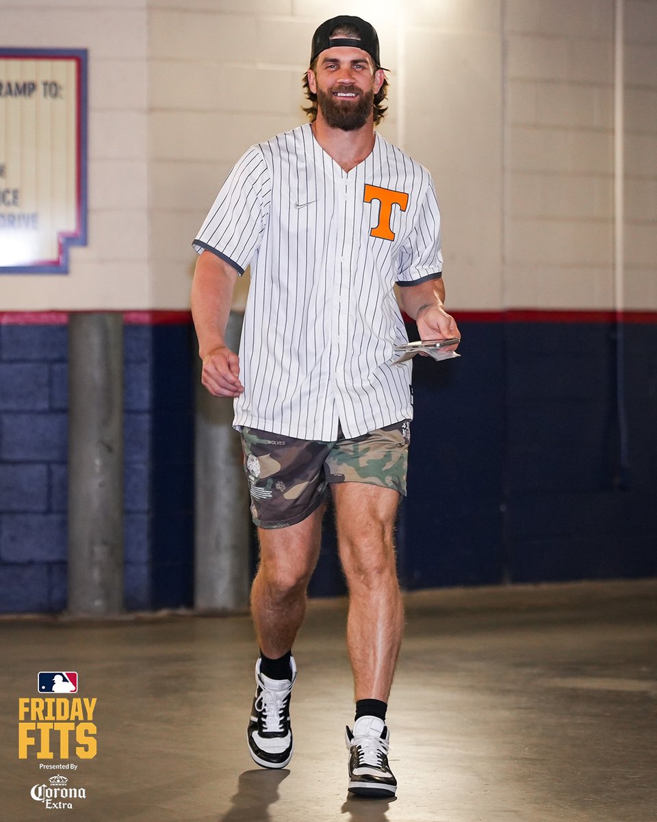 Bryce Harper is rooting for Tennessee in the College World Series ⚾️

The Phillies star wore a Vols jersey to the ballpark today