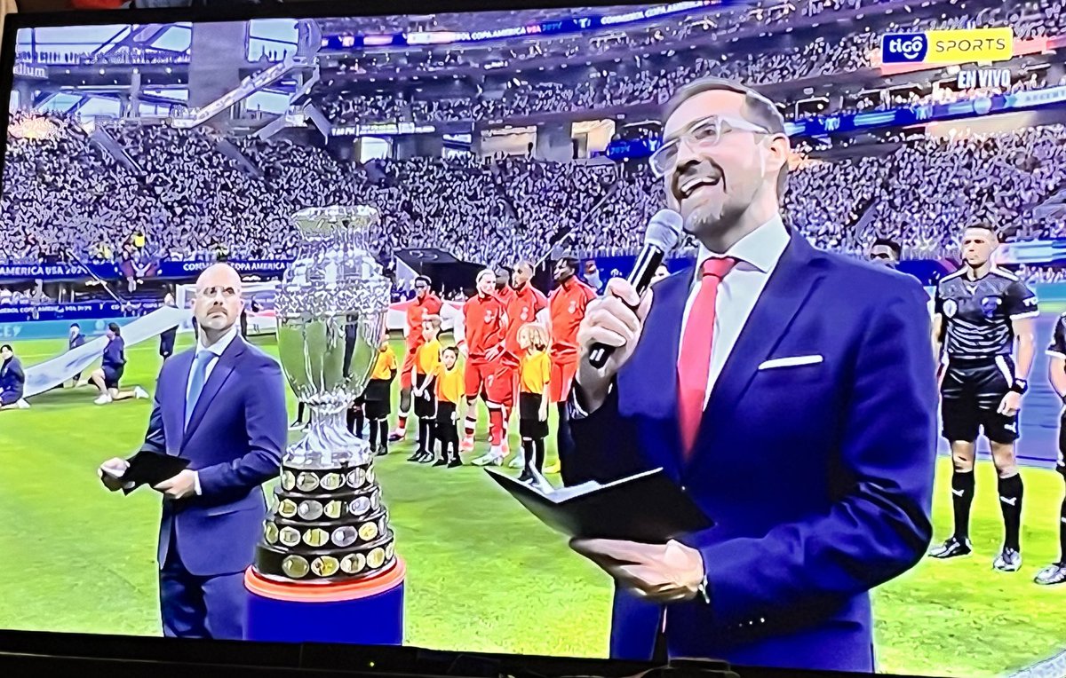 _79082's tweet image. Cada quien defiende con lo que se identifica : Jesús es el pan de vida eterna.