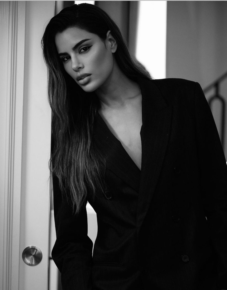__alex__rod's tweet photo. 🖤
#TeamTierra https://t.co/UXW09dqIzl