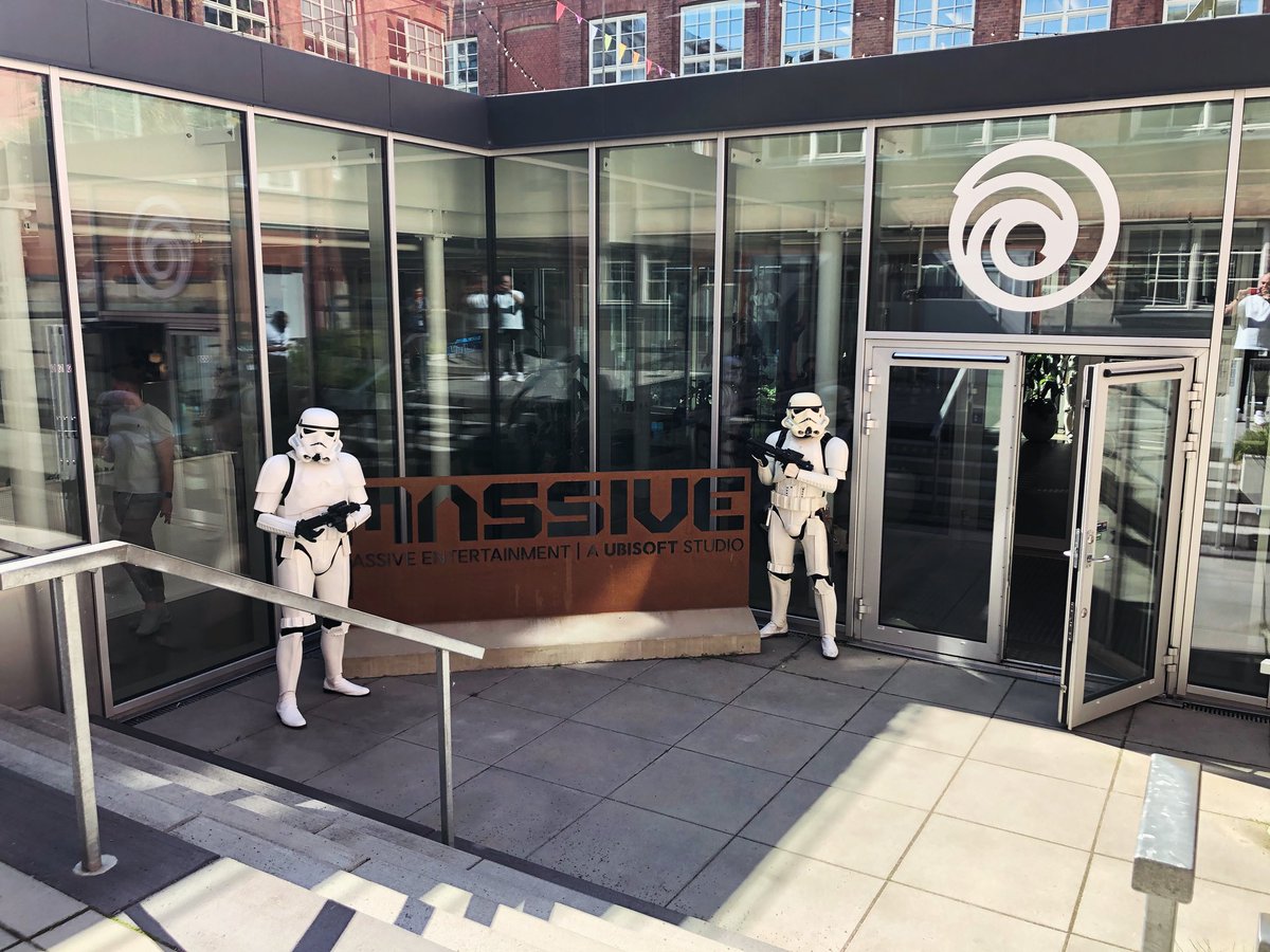 AAAlexRiviere's tweet image. Next level security at work…‘let me see your ID’ (trooper voice) #lifeatubisoft