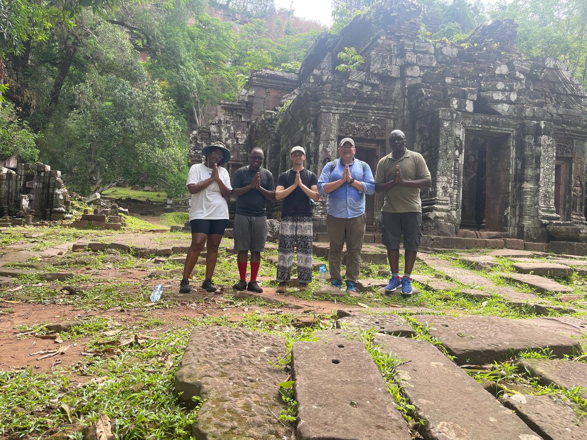 BuildHealthIntl's tweet image. 🌍Where in the world is BHI&apos;s #MedicalOxygen team? 🌿

This week, several BHI #BiomedicalEngineers are on the ground in #Laos providing crucial &amp;amp; hands-on #oxygen maintenance &amp;amp; management trainings for #biomedical &amp;amp; #healthcare professionals. 🏥🌟

#BuildHealthInternational