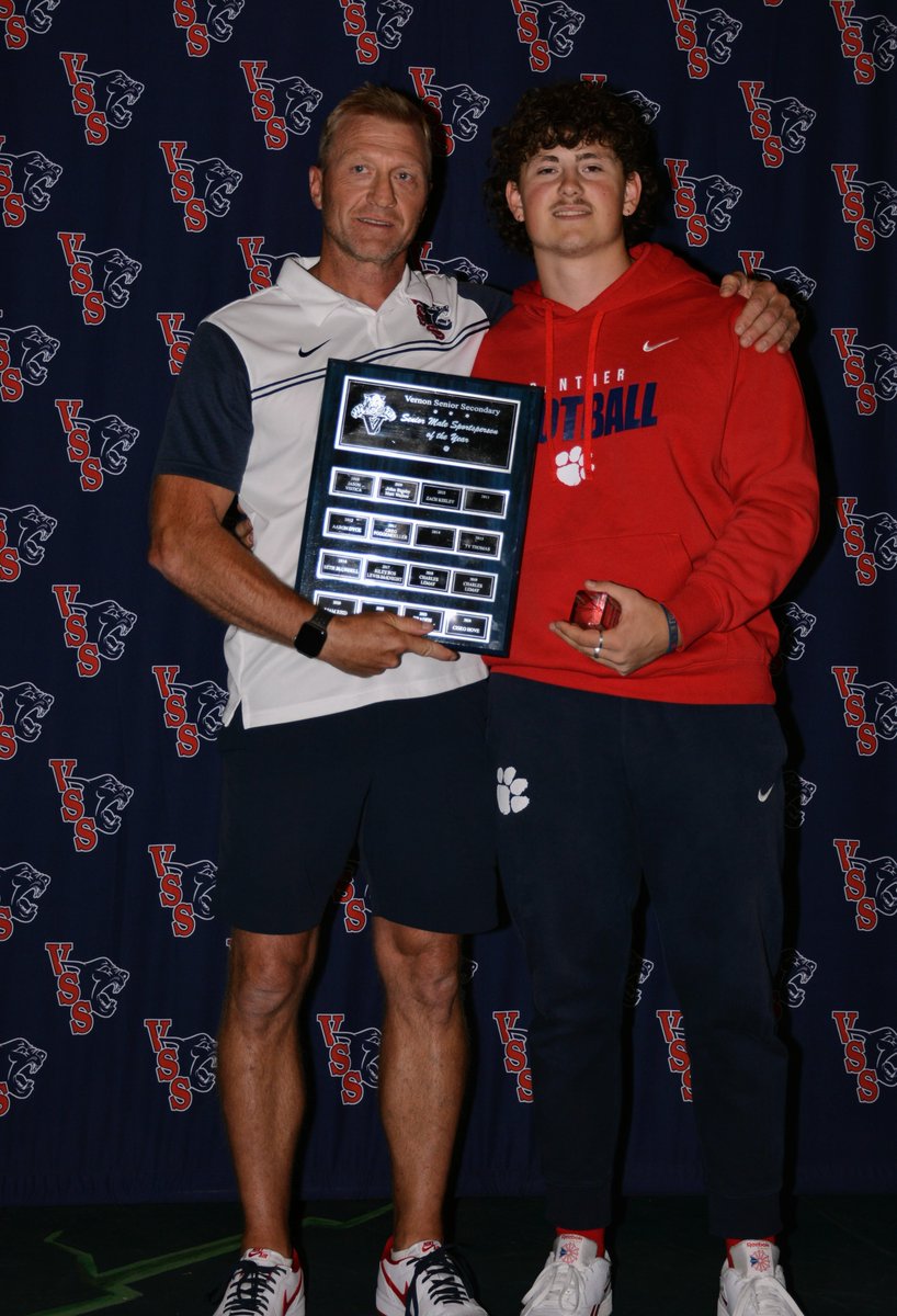 Vernon Panthers Football (@football_vss) on Twitter photo 2024 VSS Athletic Awards
Cisko Hove
Male Sportsperson of the Year- Grade 12
Senior Football- Heart of a Panther Award
<a href="/CiskoHove/">Cisko Hove</a> 2024 VSS Athletic Awards
Cisko Hove
Male Sportsperson of the Year- Grade 12
Senior Football- Heart of a Panther Award
<a href="/CiskoHove/">Cisko Hove</a>