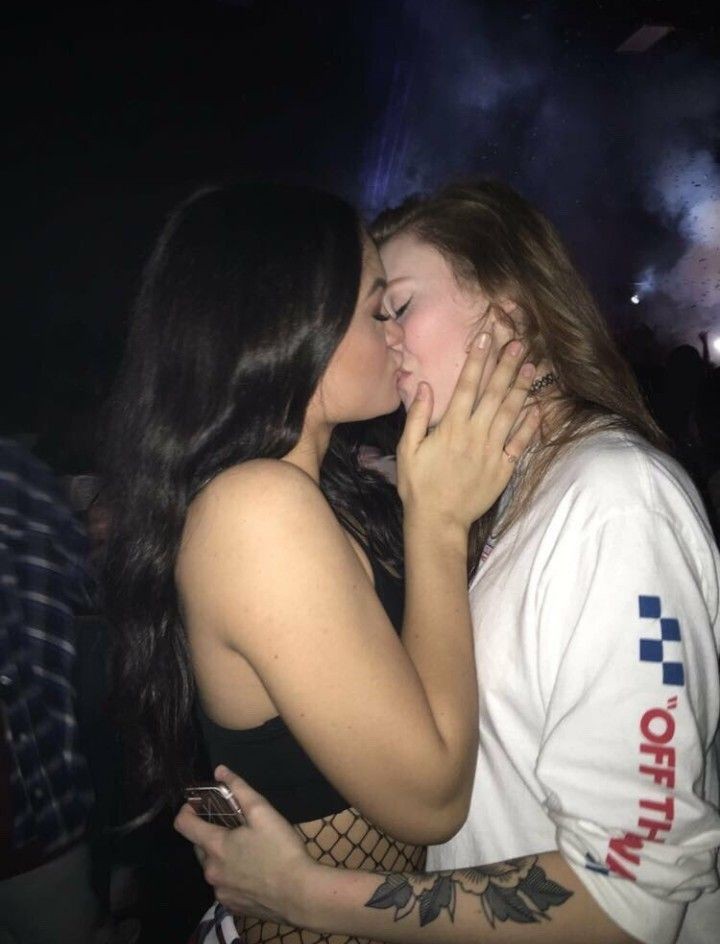 Saphic ♡ (@sapatona_br) on Twitter photo 