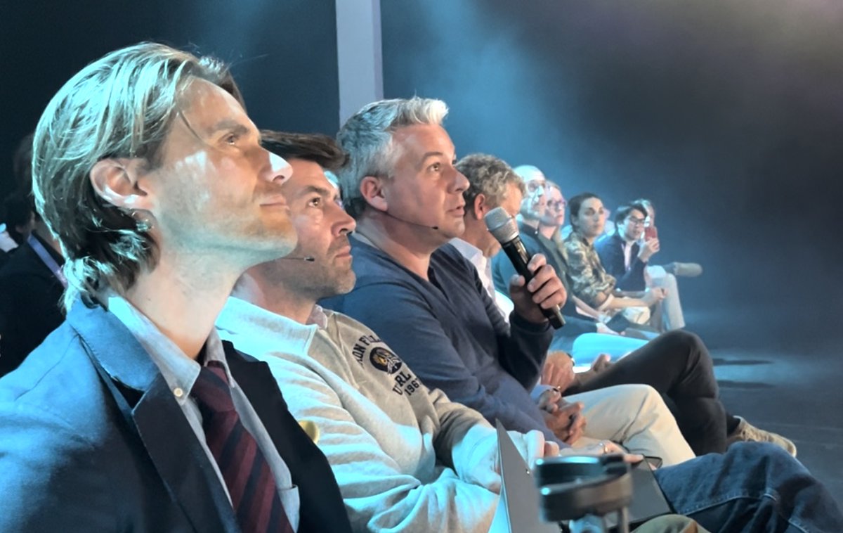 ExTechChallenge's tweet image. 🏆 QurieGen crushes the Global Deep Tech Startup Competition! 👑Congrats to QurieGen CEO @KingaMatula for taking home the gold at yesterday’s Global Deep Tech Startup Competition @thenextweb. The energy was off the charts as 5 #deeptech startups battled for the coveted title.
