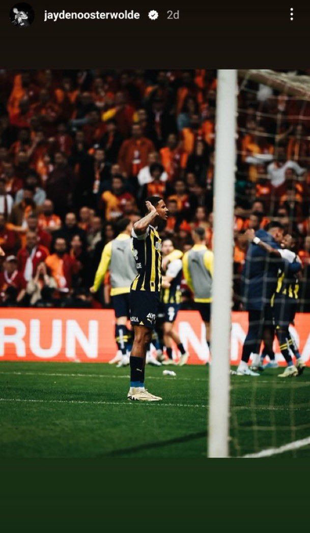 Yemin ediyorum seni çok seviyorum Osterwolde bize senin gibi adamlar lazım diğerleri siktir olup gidebilir