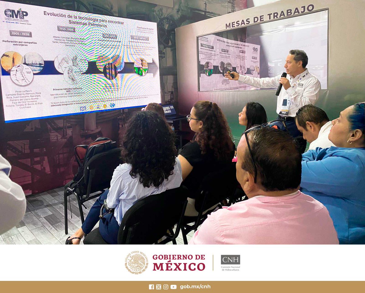 CNH_MX's tweet photo. En este momento, el Ing. Rafael Guerrero Altamirano, Jefe de Unidad de Extracción, imparte la primera conferencia del día: “Retos técnicos en los proyectos estratégicos de Extracción de #Hidrocarburos en 🇲🇽”. 

#CNHEnElCMP 
#CMP2024
#ContenidoNacional 
#TransferenciadeTecnología https://t.co/2sVqWkOwQr