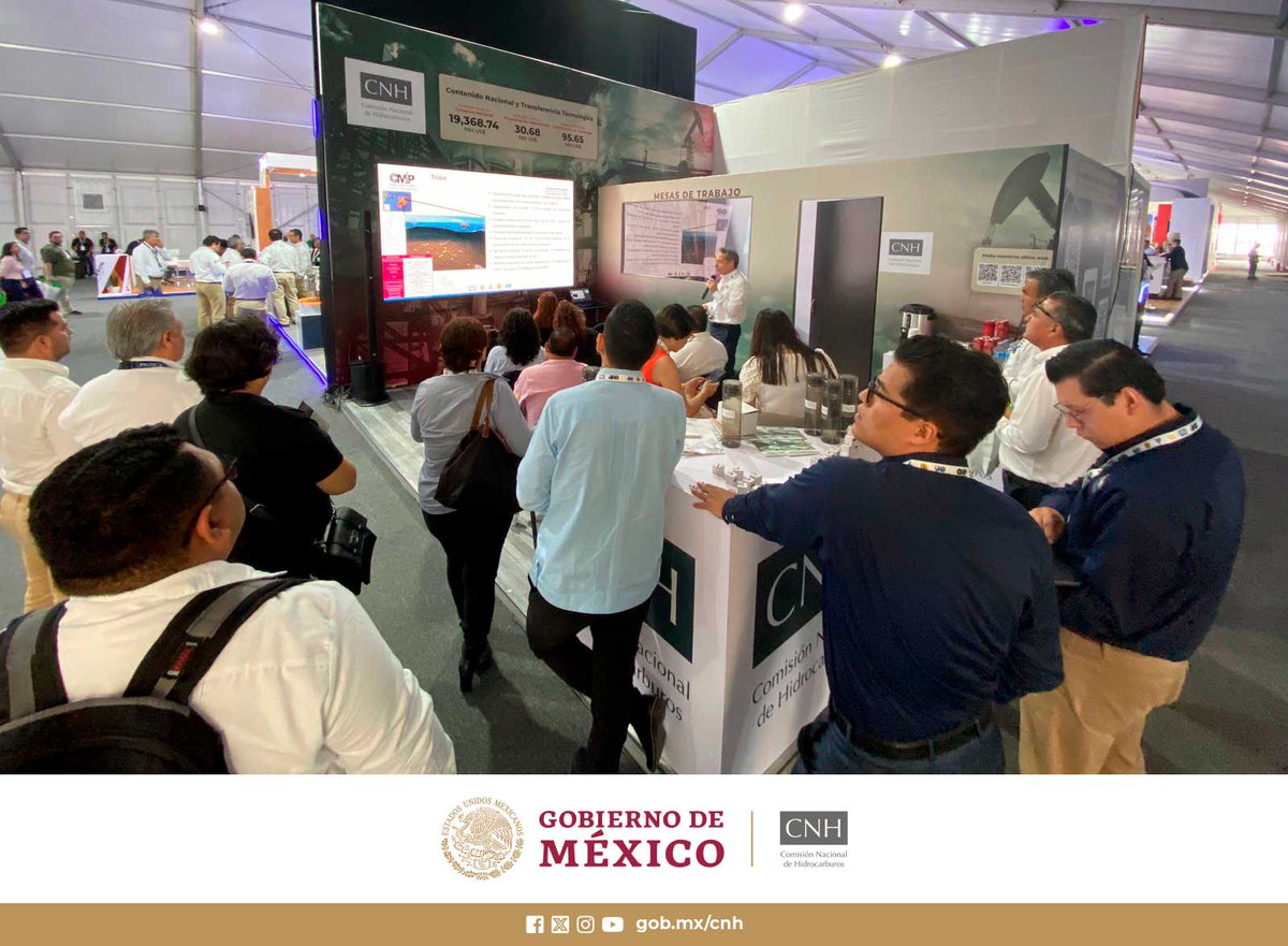 CNH_MX's tweet photo. En este momento, el Ing. Rafael Guerrero Altamirano, Jefe de Unidad de Extracción, imparte la primera conferencia del día: “Retos técnicos en los proyectos estratégicos de Extracción de #Hidrocarburos en 🇲🇽”. 

#CNHEnElCMP 
#CMP2024
#ContenidoNacional 
#TransferenciadeTecnología https://t.co/2sVqWkOwQr