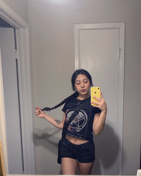 on Instagram vs X 😈  #nsfwtwť #FeelTheVibes ? 🩷 https://t.co/2Vt27ZKGuc<a href="/tag/nsfwtw%C5%A5"class="tags">#nsfwtwť</a><a href="/tag/feelthevibes"class="tags">#FeelTheVibes</a>