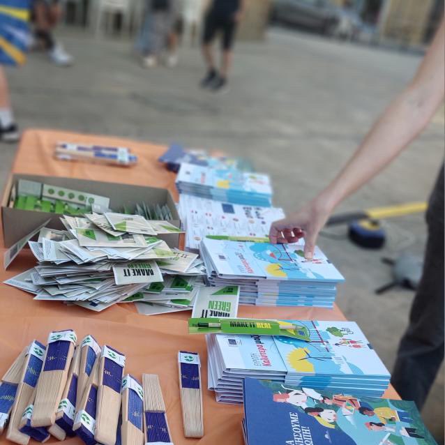 Περάστε από το περίπτερο μας στην Πλατεία Φανερωμένης και απολαύστε το μουσικό φεστιβάλ Make Music Cyprus!

Ζωντανή μουσική σε διαφορετικά μέρη της Λευκωσίας μέχρι τα μεσάνυχτα!

makemusiccyprus.org

#MakeMusicCyprus