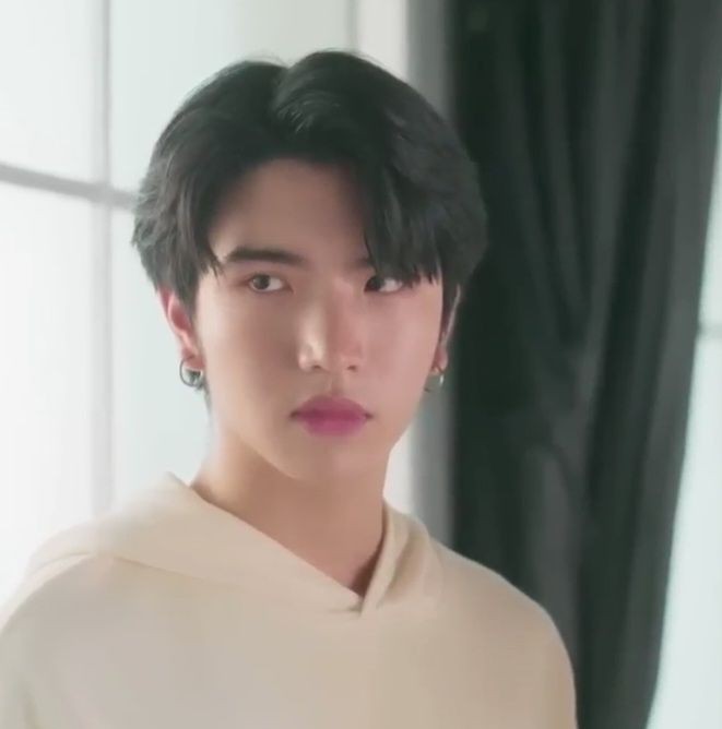 asimtonisasi's tweet photo. seakeen as kangmoo au.
#OnlyBooSeriesEP10
•••
-[https://t.co/zwCosR7zOB] https://t.co/CpcTOkf2vY