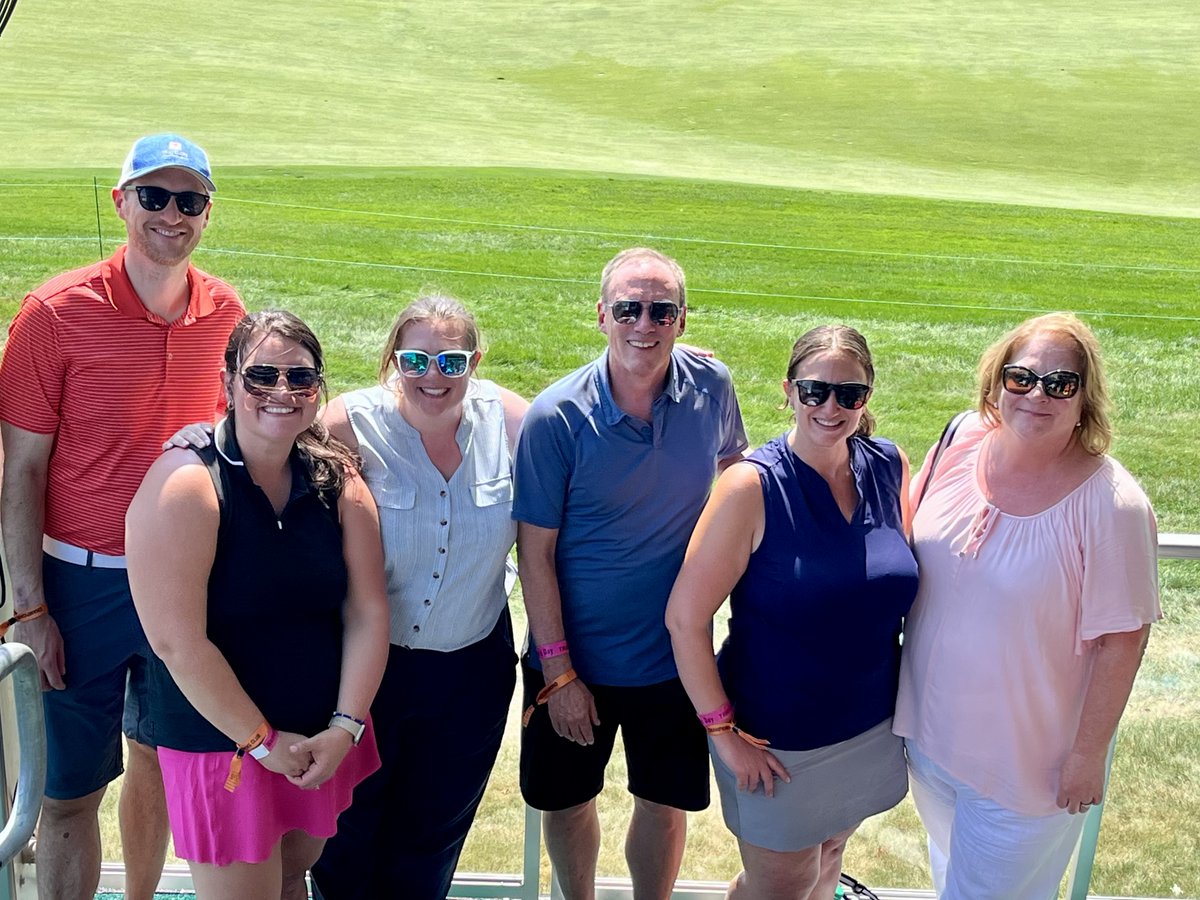 RedThreadSpaces's tweet image. We had an incredible time sponsoring this year’s Women&apos;s Day at the Travelers Championship! ⛳

We cheered on the golfers, connected with amazing women, and soaked up the sun (yes, even in the blazing heat! ☀️🔥).

#TravelersChamp #WomensDay #RedThreadCT
