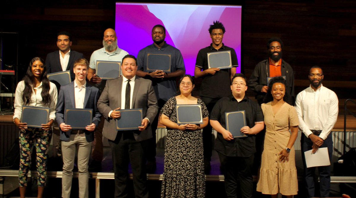 scarlettnuvvo's tweet image. Today I graduated and received a certification for software development!
It’s been a crazy year taking on this new journey in technology but it definitely was all worth it.
All praise to the most High 🤞🏽🏁🙏🏾 #tech #blacksintech #blacktech #softwaredev