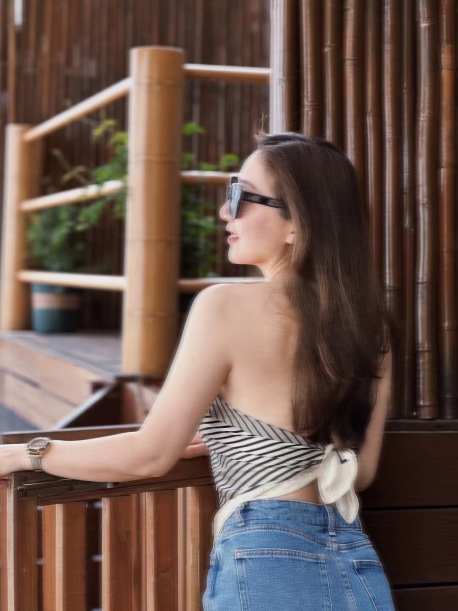 Kadiafall's tweet image. Everyone is urging you to grow up, I just want you to live in the present and not suffer from the sufferings of the world.