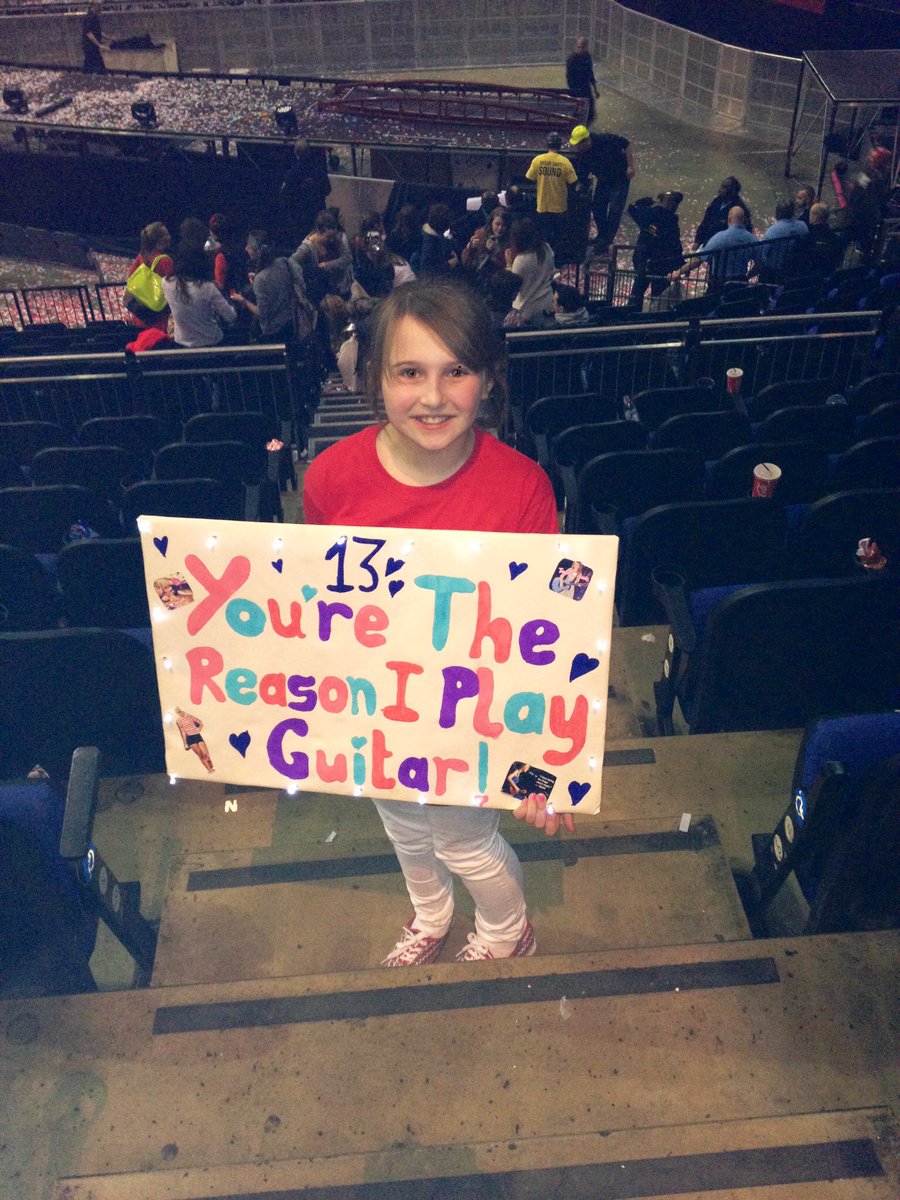 swiftballerini's tweet photo. you and me for evermore 🫶 @taylorswift13 @taylornation13 #LondonTSTheErastour https://t.co/UfpyDF3Ha3