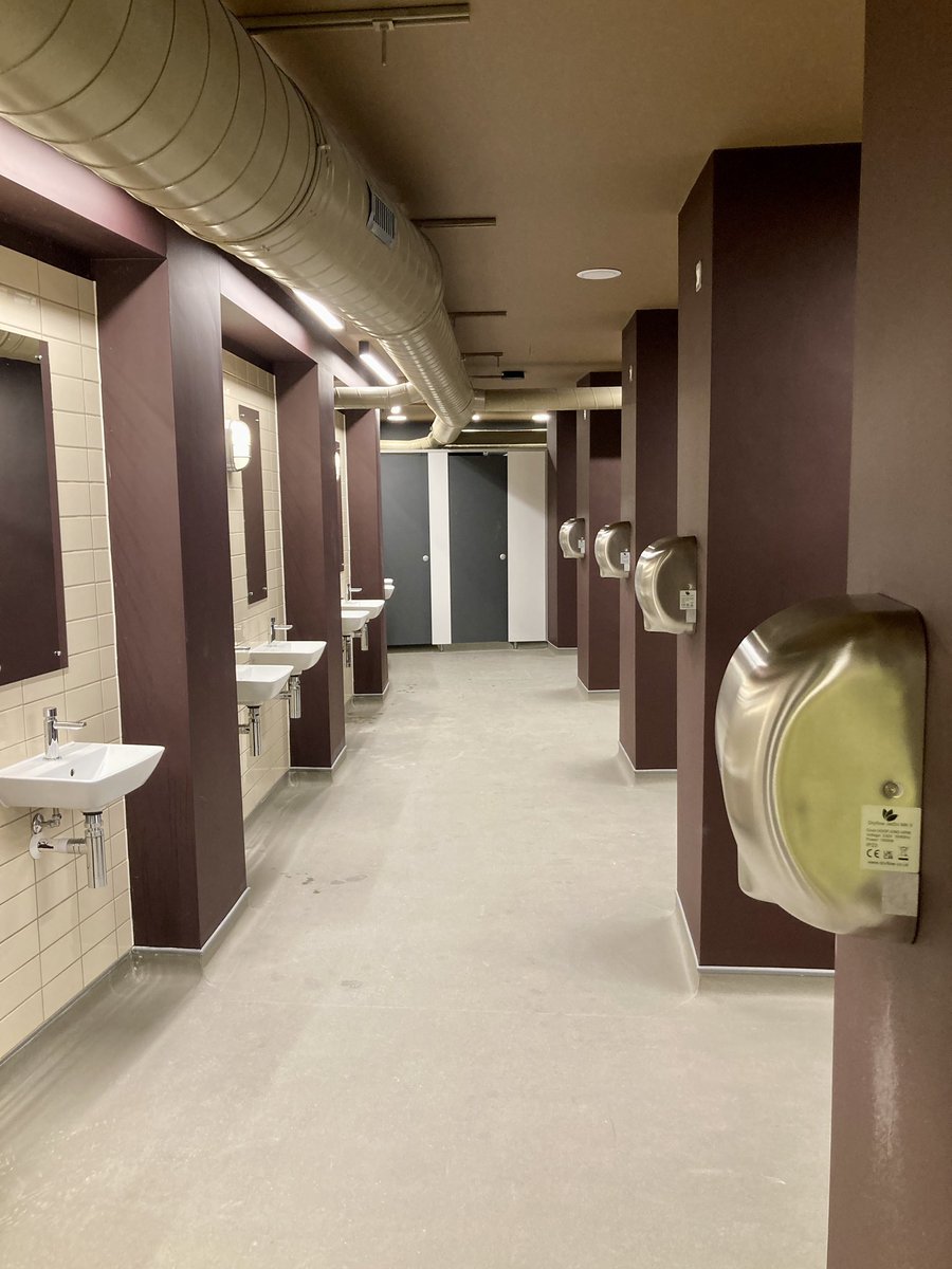 Bradford_Live's tweet image. A look at some of the front of house and backstage bathroom facilities.